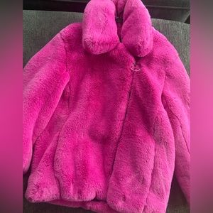 Pink Faux Fur Coat 💕🔥❄️